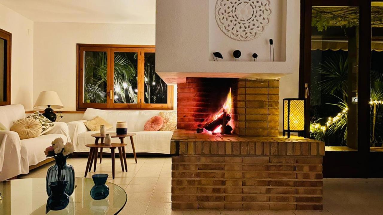 Casa Mediterranea Con Gran Jardin Y Piscina A 500 M De La Playa Roda de Bará Kültér fotó